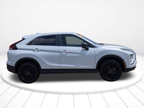 White Diamond 2026 Mitsubishi Eclipse Cross LE