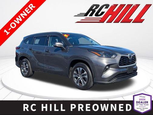 Magnetic Gray Metallic 2022 Toyota Highlander XLE