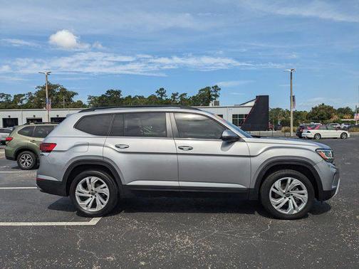 2021 Volkswagen Atlas 3.6L SE w/Technology