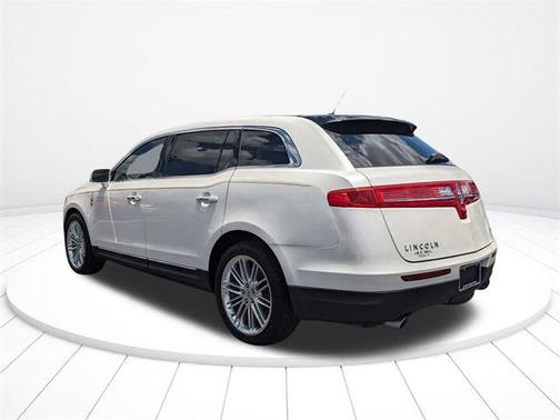2019 Lincoln MKT Standard