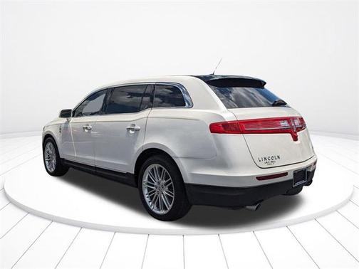 2019 Lincoln MKT Standard