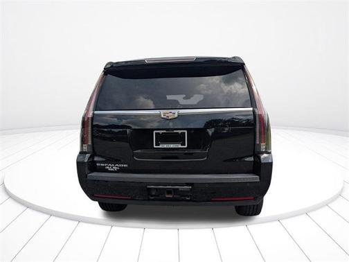 2020 Cadillac Escalade Platinum