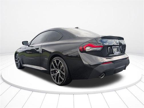 2023 BMW 230 i