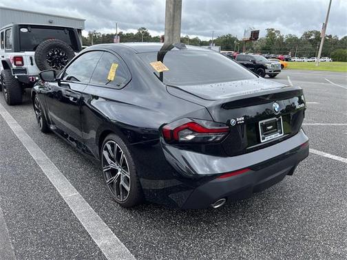 2023 BMW 230 i