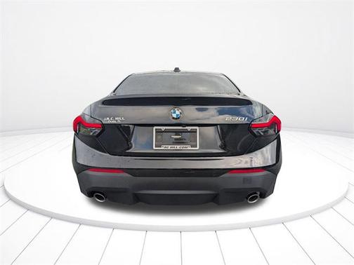 2023 BMW 230 i