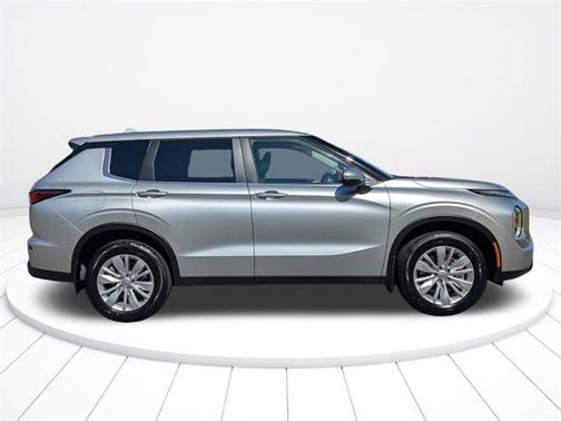 2025 Mitsubishi Outlander ES 2.5 2WD