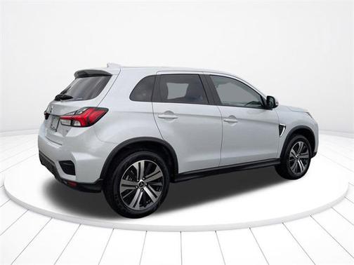 2025 Mitsubishi Outlander Sport SE