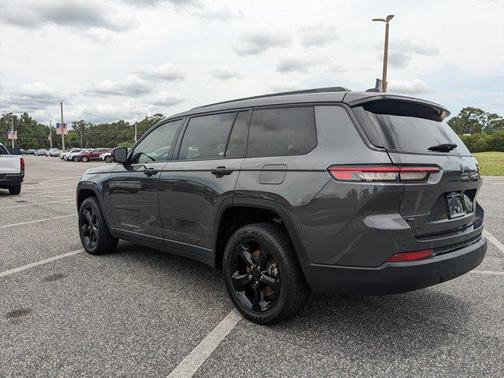 2022 Jeep Grand Cherokee L Altitude