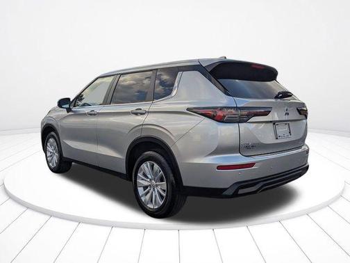 2026 Mitsubishi Outlander ES 2.5 2WD