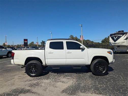 2022 Toyota Tacoma SR