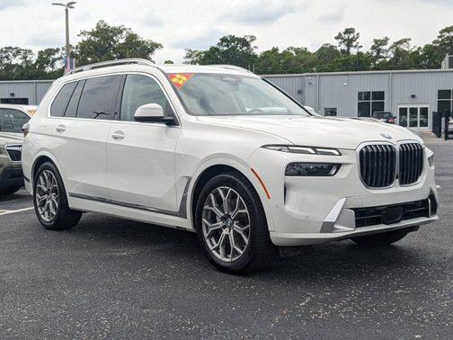 2023 BMW X7 xDrive40i
