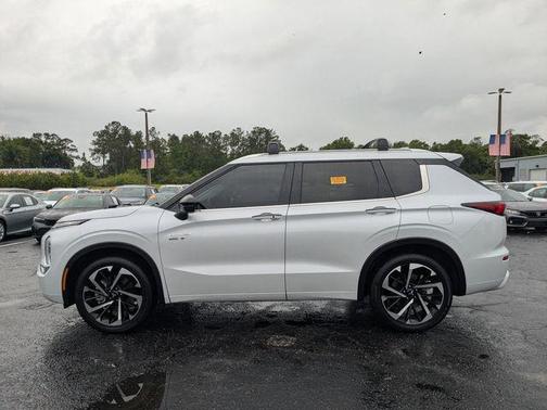 2024 Mitsubishi Outlander PHEV SEL
