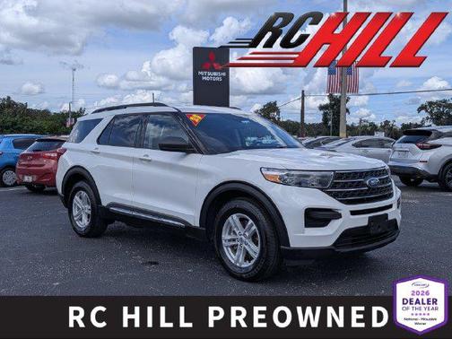 Star White Metallic Tri-Coat 2023 Ford Explorer XLT
