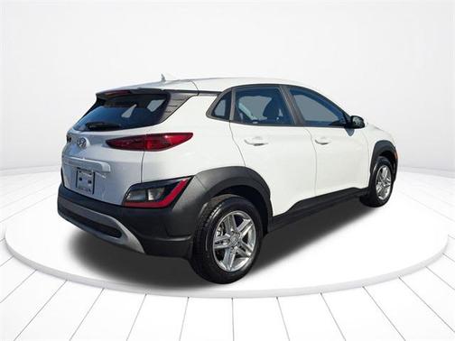 2022 Hyundai KONA SE