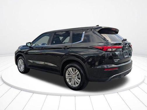 2022 Mitsubishi Outlander ES 2.5 2WD