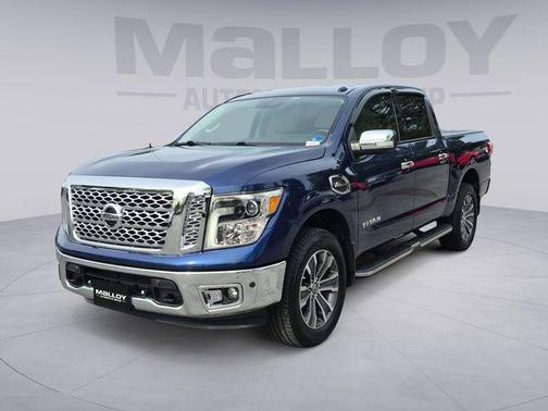 Deep Blue Pearl 2017 Nissan Titan SL