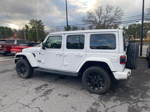 2022 Jeep Wrangler Unlimited Sahara