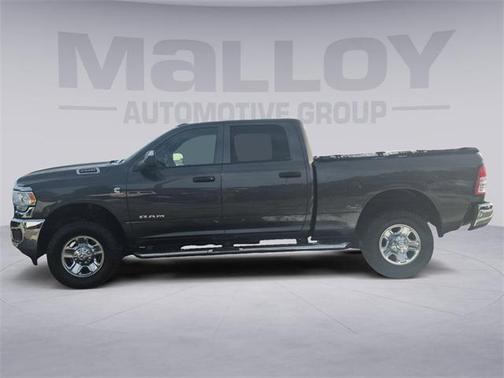 2022 RAM 2500 Tradesman Crew Cab 4x4 6'4' Box