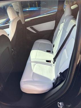 Black 2022 Tesla Model Y Performance Dual Motor All-Wheel Drive