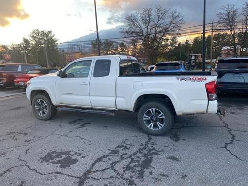2016 Toyota Tacoma TRD Sport