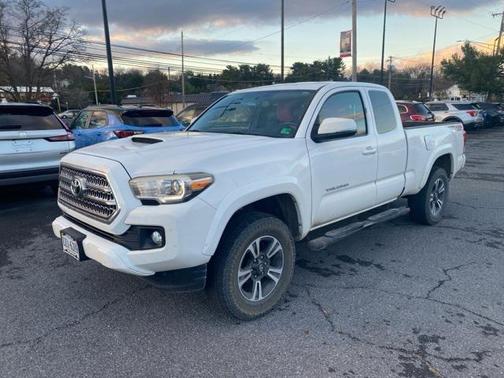 2016 Toyota Tacoma TRD Sport