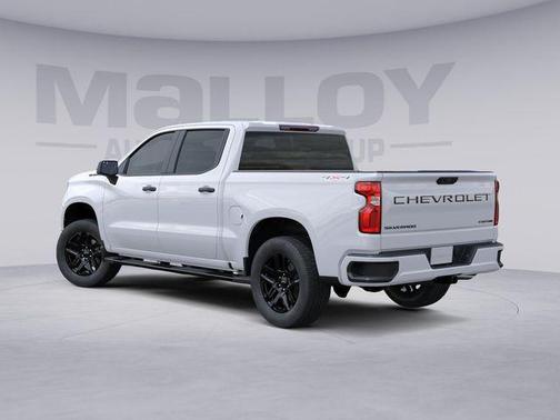 Summit White 2026 Chevrolet Silverado 1500 Custom
