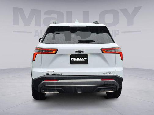 Polar White 2026 Chevrolet Equinox AWD ACTIV