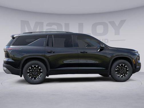 Black Metallic 2026 Chevrolet Traverse AWD Z71