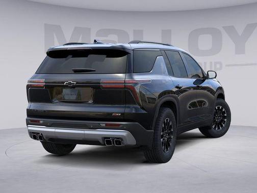 Black Metallic 2026 Chevrolet Traverse AWD Z71