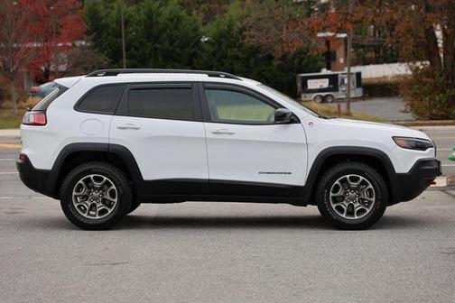 2022 Jeep Cherokee Trailhawk