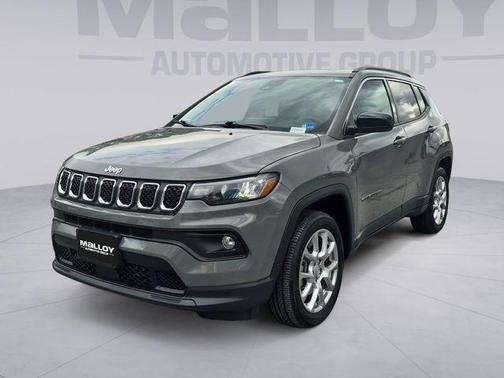 Sting-Gray Clearcoat 2024 Jeep Compass Latitude Lux