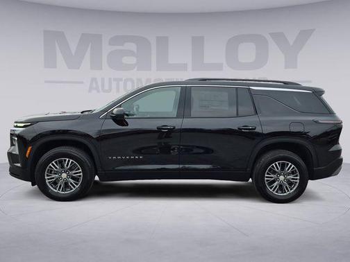 Black Metallic 2026 Chevrolet Traverse LT