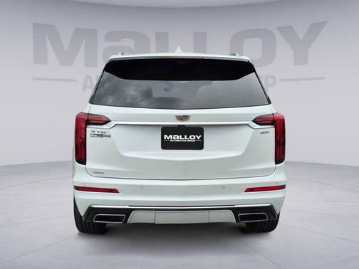 Crystal White 2022 Cadillac XT6 Premium Luxury AWD