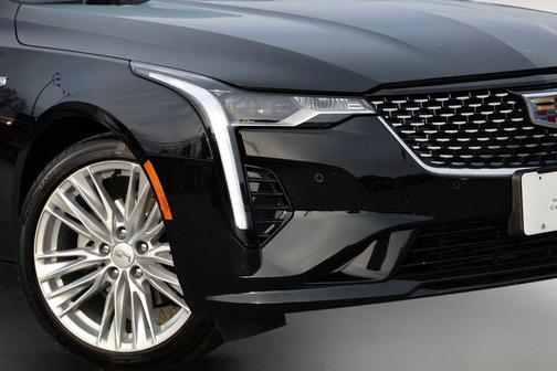 2025 Cadillac CT4 Premium Luxury RWD