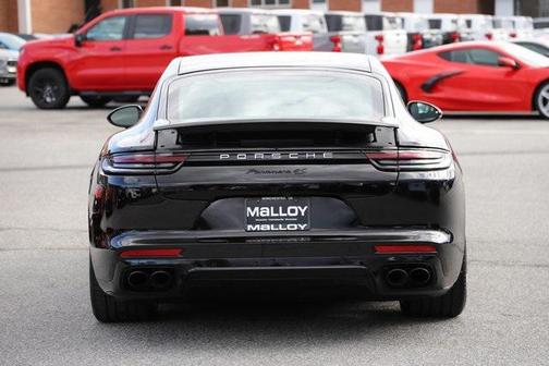 2018 Porsche Panamera 4S