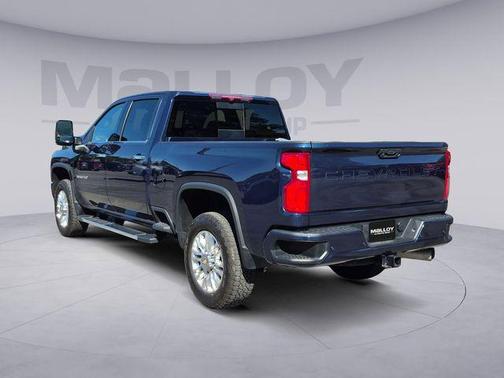 Blue Metallic 2022 Chevrolet Silverado 3500 High Country