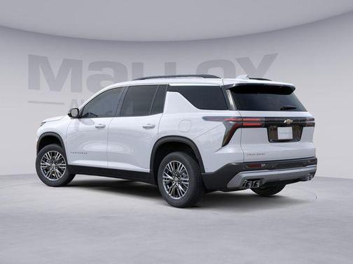 Summit White 2026 Chevrolet Traverse LT