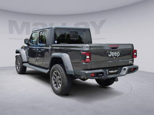 Granite Crystal Metallic Clearcoat 2021 Jeep Gladiator Overland