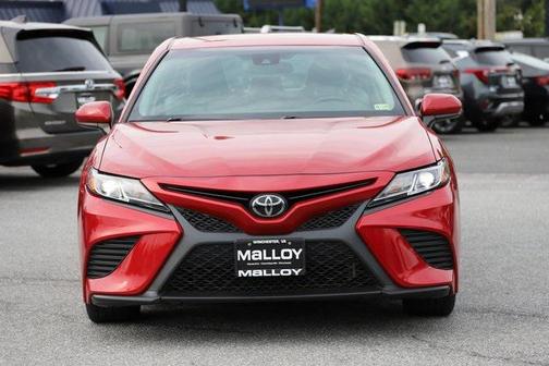 2020 Toyota Camry SE