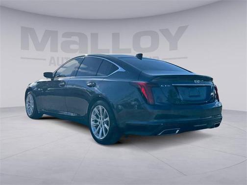 2022 Cadillac CT5 Luxury