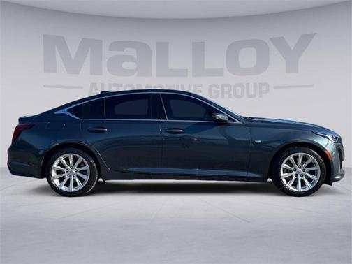 2022 Cadillac CT5 Luxury