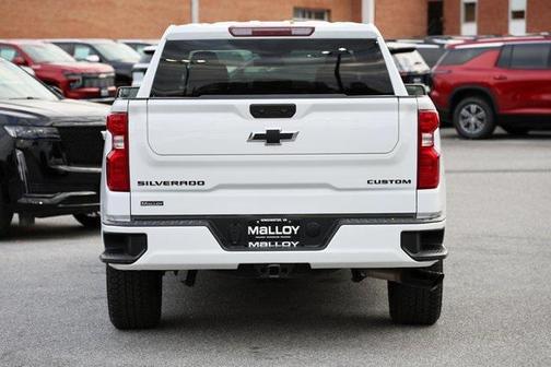 2025 Chevrolet Silverado 1500 Custom