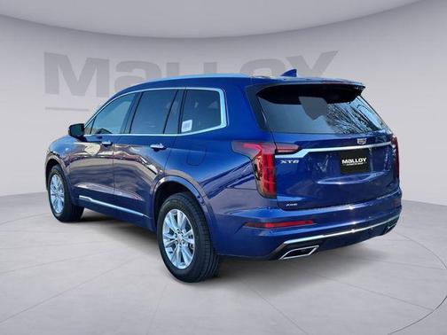 2025 Cadillac XT6 Luxury AWD