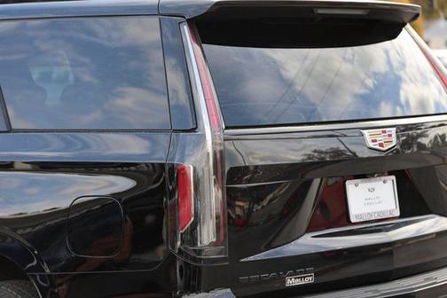 2022 Cadillac Escalade Sport