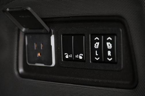 2022 Cadillac Escalade Sport