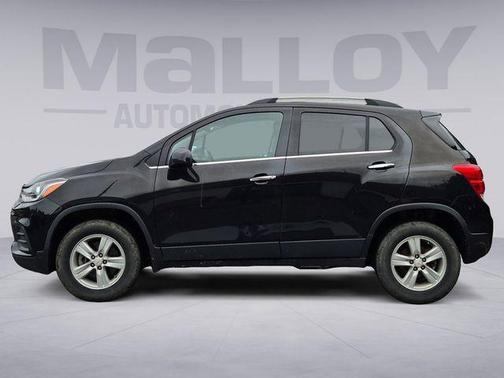 Black Metallic 2020 Chevrolet Trax LT