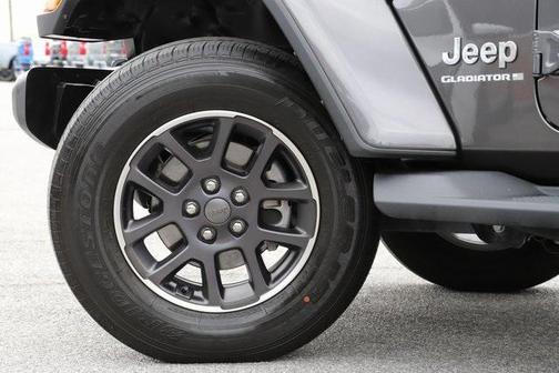 2023 Jeep Gladiator Overland