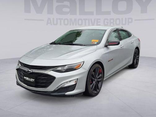 Silver Ice Metallic 2022 Chevrolet Malibu FWD LT