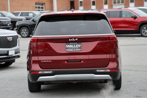 2023 Kia Carnival LX