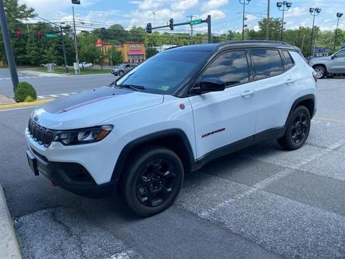 2023 Jeep Compass Trailhawk